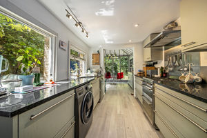 Kitchen- click for photo gallery